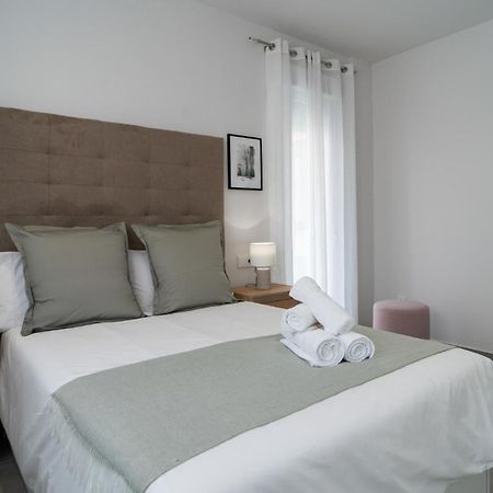 Aac Malaga - Apartamento Con Terraza, Muy Amplio, Totalmente Equipado, Cerca Del Centro Y Nuevo! 部屋 写真