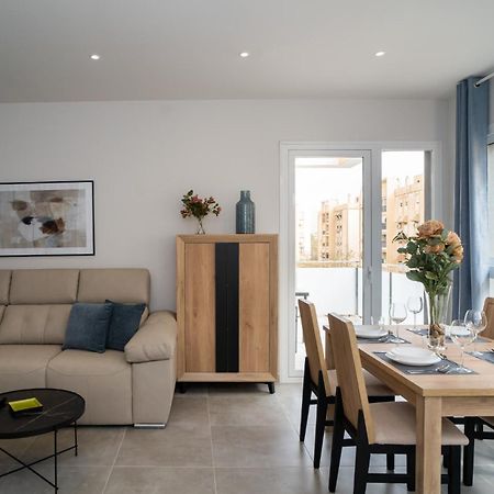 Aac Malaga - Apartamento Con Terraza, Muy Amplio, Totalmente Equipado, Cerca Del Centro Y Nuevo! 部屋 写真