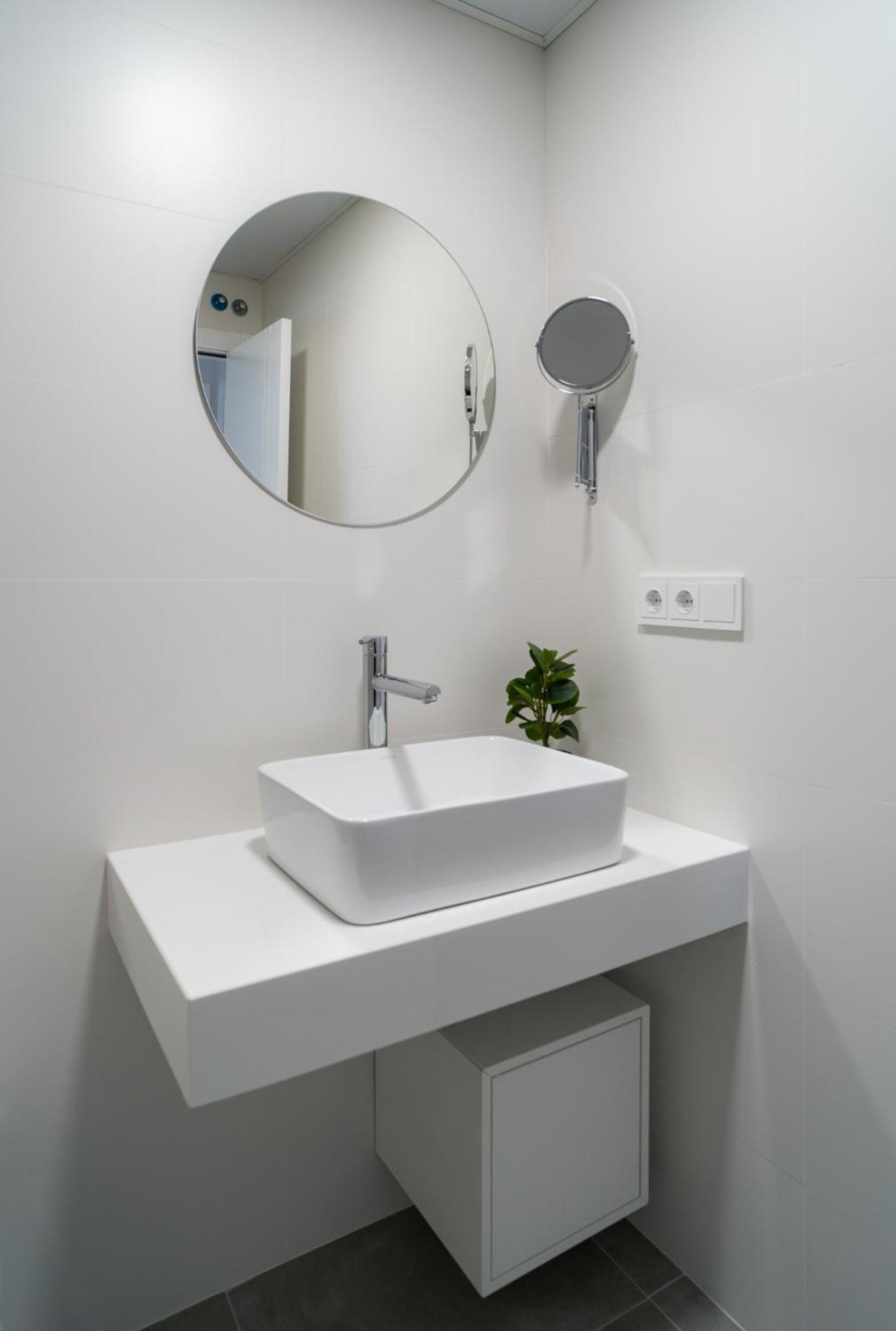 Aac Malaga - Apartamento Con Terraza, Muy Amplio, Totalmente Equipado, Cerca Del Centro Y Nuevo! 部屋 写真
