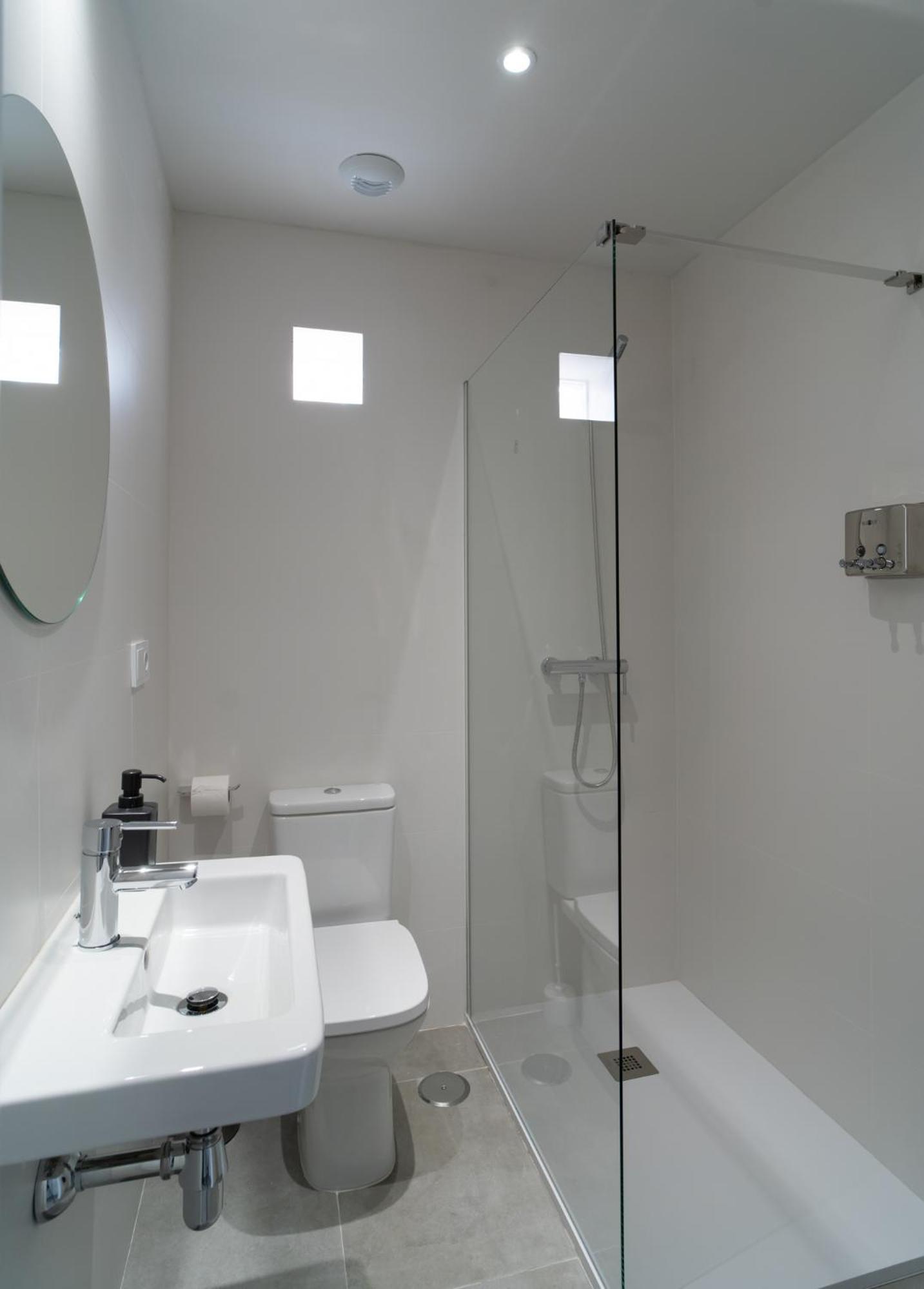 Aac Malaga - Apartamento Con Terraza, Muy Amplio, Totalmente Equipado, Cerca Del Centro Y Nuevo! 部屋 写真