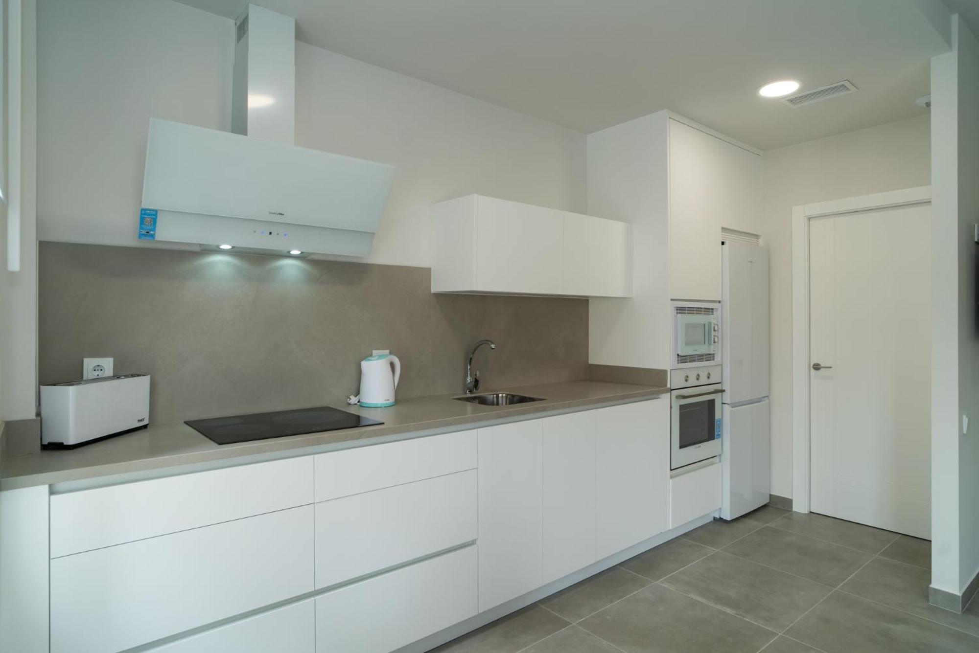 Aac Malaga - Apartamento Con Terraza, Muy Amplio, Totalmente Equipado, Cerca Del Centro Y Nuevo! 部屋 写真
